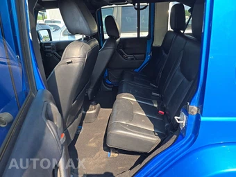 2014 Jeep Wrangler Unlimited Altitude Edition - miniatura 13