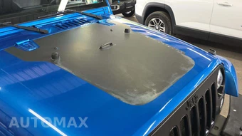 2014 Jeep Wrangler Unlimited Altitude Edition - miniatura 31