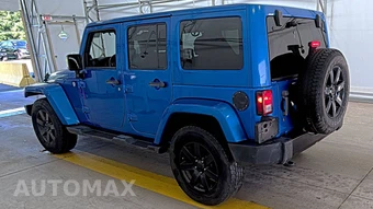 2014 Jeep Wrangler Unlimited Altitude Edition - miniatura 6