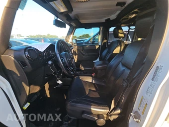 2014 Jeep Wrangler Unlimited Altitude Edition - miniatura 7