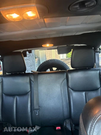 2014 Jeep Wrangler Unlimited Altitude Edition - miniatura 12