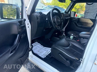 2014 Jeep Wrangler Unlimited Altitude Edition - miniatura 9