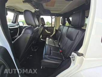 2014 Jeep Wrangler Unlimited Polar Edition - miniatura 10