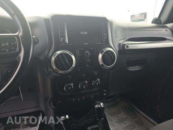 2014 Jeep Wrangler Unlimited Rubicon - miniatura 10