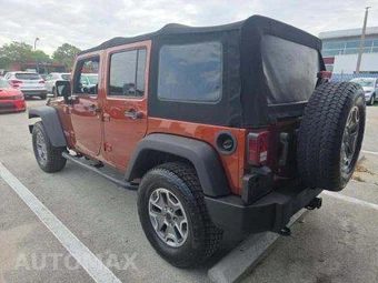 2014 Jeep Wrangler Unlimited Rubicon - miniatura 2