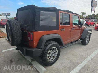 2014 Jeep Wrangler Unlimited Rubicon - miniatura 3