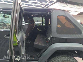 2014 Jeep Wrangler Unlimited Rubicon - miniatura 13