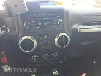 2014 Jeep Wrangler Unlimited Rubicon - miniatura 10