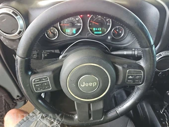 2014 Jeep Wrangler Unlimited Rubicon – miniatura 10