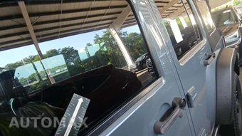 2014 Jeep Wrangler Unlimited Rubicon – miniatura 33