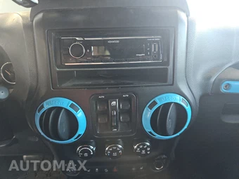 2014 Jeep Wrangler Unlimited Rubicon - miniatura 11