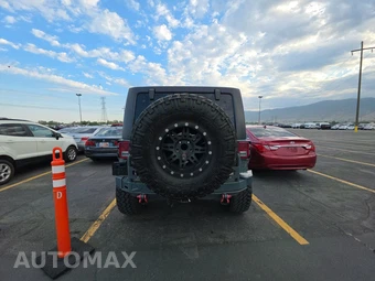 2014 Jeep Wrangler Unlimited Rubicon - miniatura 5