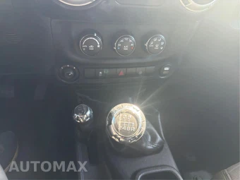 2014 Jeep Wrangler Unlimited Rubicon - miniatura 36