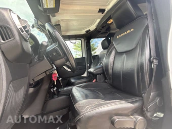 2014 Jeep Wrangler Unlimited Sahara - miniatura 11