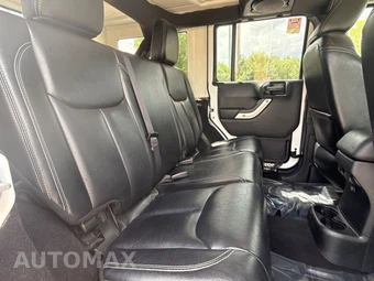 2014 Jeep Wrangler Unlimited Sahara - miniatura 17