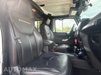 2014 Jeep Wrangler Unlimited Sahara - miniatura 20