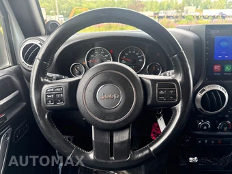 2014 Jeep Wrangler Unlimited Sahara - miniatura 22
