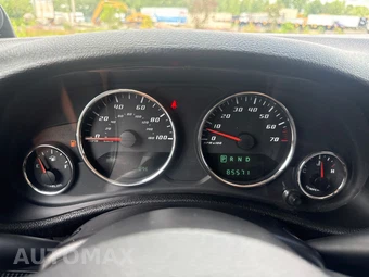 2014 Jeep Wrangler Unlimited Sahara - miniatura 24