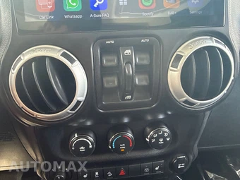 2014 Jeep Wrangler Unlimited Sahara - miniatura 27