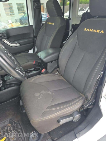 2014 Jeep Wrangler Unlimited Sahara - miniatura 18