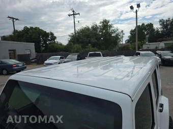 2014 Jeep Wrangler Unlimited Sahara - miniatura 9