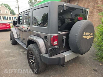 2014 Jeep Wrangler Unlimited Sahara - miniatura 2