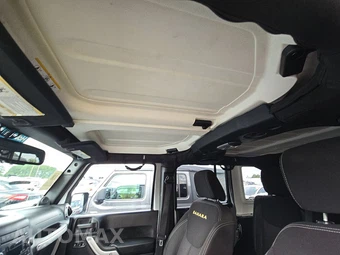 2014 Jeep Wrangler Unlimited Sahara - miniatura 17