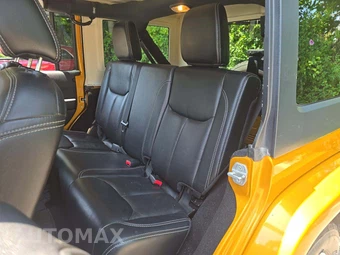 2014 Jeep Wrangler Unlimited Sahara - miniatura 13