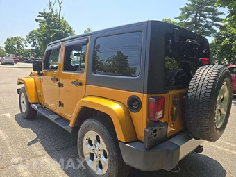2014 Jeep Wrangler Unlimited Sahara - miniatura 2