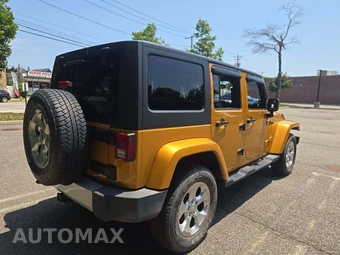 2014 Jeep Wrangler Unlimited Sahara - miniatura 3