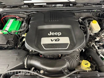 2014 Jeep Wrangler Unlimited Sahara - miniatura 19
