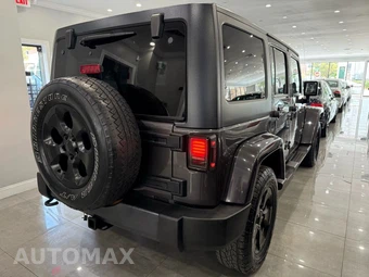 2014 Jeep Wrangler Unlimited Sahara - miniatura 4