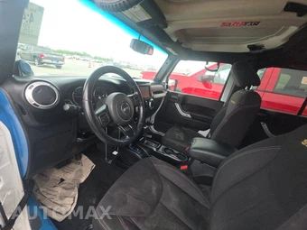 2014 Jeep Wrangler Unlimited Sahara - miniatura 11