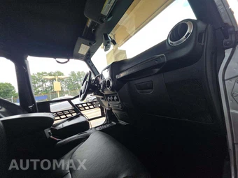 2014 Jeep Wrangler Unlimited Sahara - miniatura 19