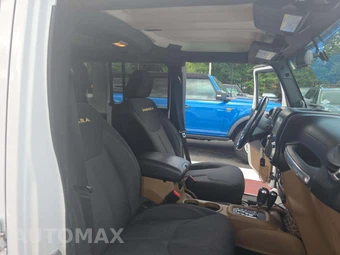 2014 Jeep Wrangler Unlimited Sahara - miniatura 18