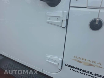 2014 Jeep Wrangler Unlimited Sahara - miniatura 28