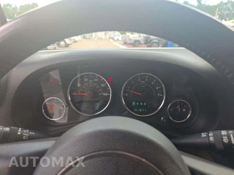 2014 Jeep Wrangler Unlimited Sahara - miniatura 9