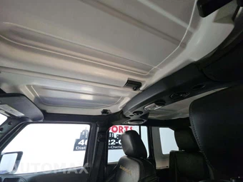 2014 Jeep Wrangler Unlimited Sahara - miniatura 11