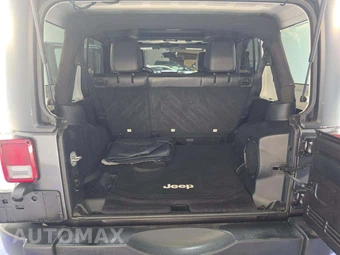 2014 Jeep Wrangler Unlimited Sahara - miniatura 14