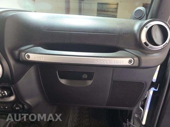 2014 Jeep Wrangler Unlimited Sahara - miniatura 19