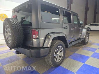 2014 Jeep Wrangler Unlimited Sahara - miniatura 3