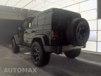 2014 Jeep Wrangler Unlimited Sahara - miniatura 6