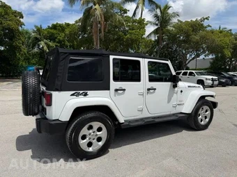2014 Jeep Wrangler Unlimited Sahara - miniatura 5