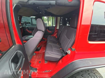 2014 Jeep Wrangler Unlimited Sahara - miniatura 13