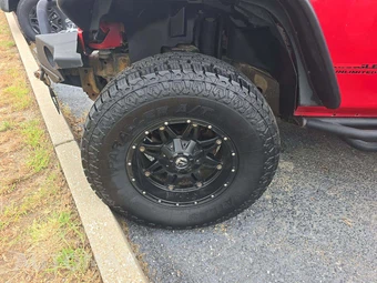2014 Jeep Wrangler Unlimited Sahara - miniatura 29