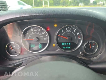 2014 Jeep Wrangler Unlimited Sahara - miniatura 9