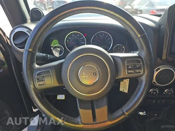 2014 Jeep Wrangler Unlimited Sahara - miniatura 10