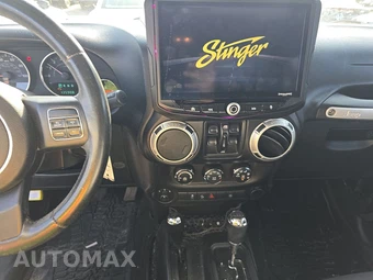2014 Jeep Wrangler Unlimited Sahara - miniatura 11