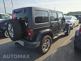 2014 Jeep Wrangler Unlimited Sahara - miniatura 4