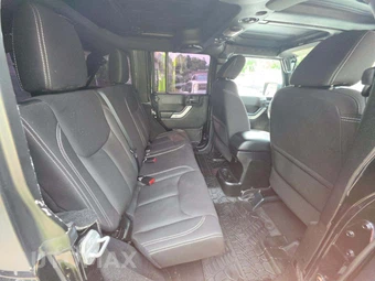 2014 Jeep Wrangler Unlimited Sahara - miniatura 16